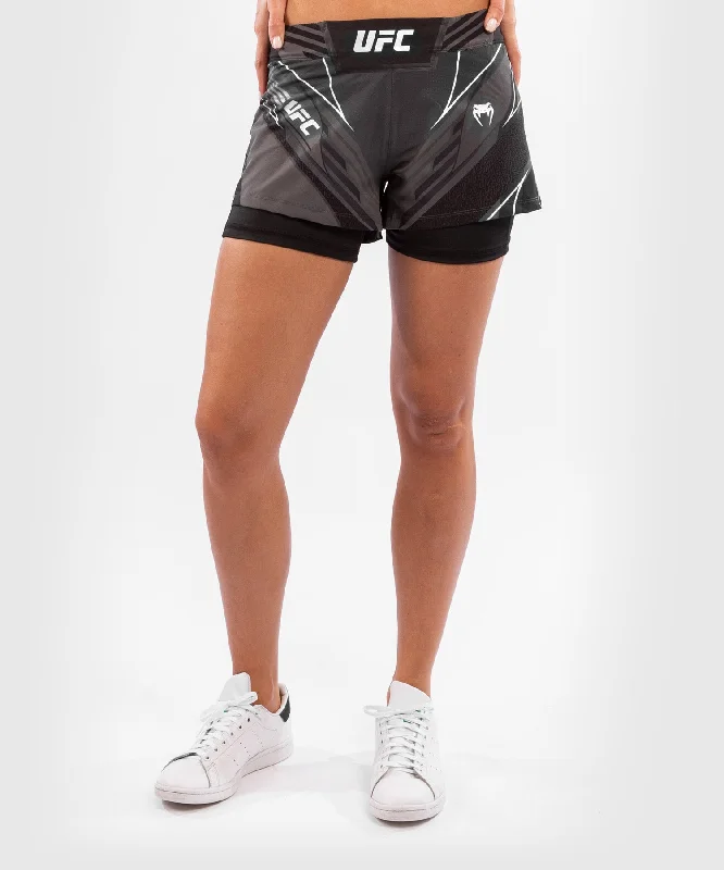 Versatile Items UFC Venum Authentic Fight Night Women's Shorts - Short Fit - Black
